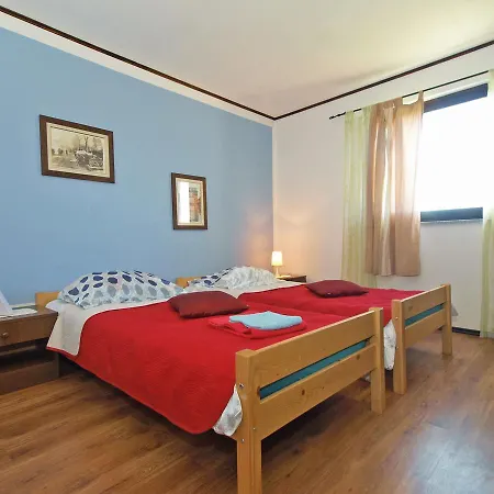 Apartment Suzana 1608 *