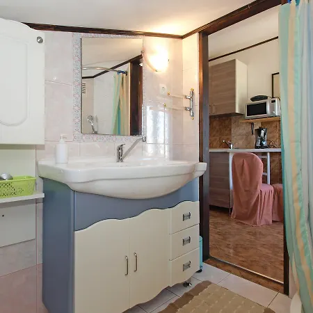 Suzana 1608 Apartment *