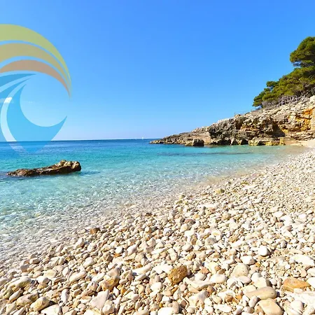 Suzana 1608 Apartment