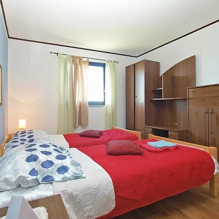 Suzana 1608