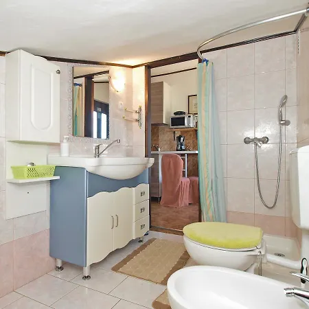 Suzana 1608 Apartment *